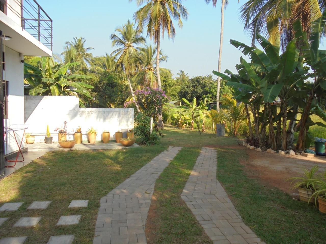 Jmf Hotel Negombo Exterior photo